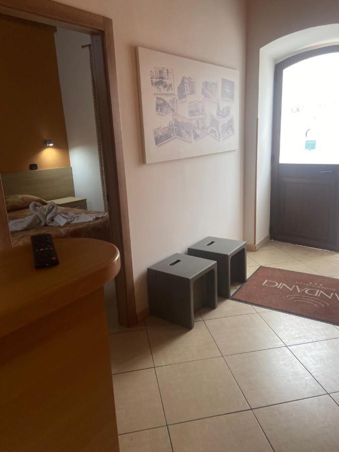 Hotel Mandanici :Borgo Marsalini Barcellona Pozzo di Gotto Exterior foto